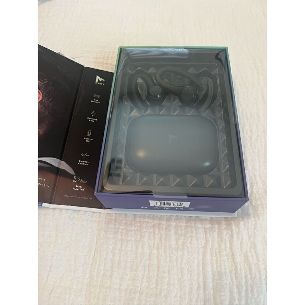 Helix True Wireless Stereo Earbuds NEW - Picture 2 of 5